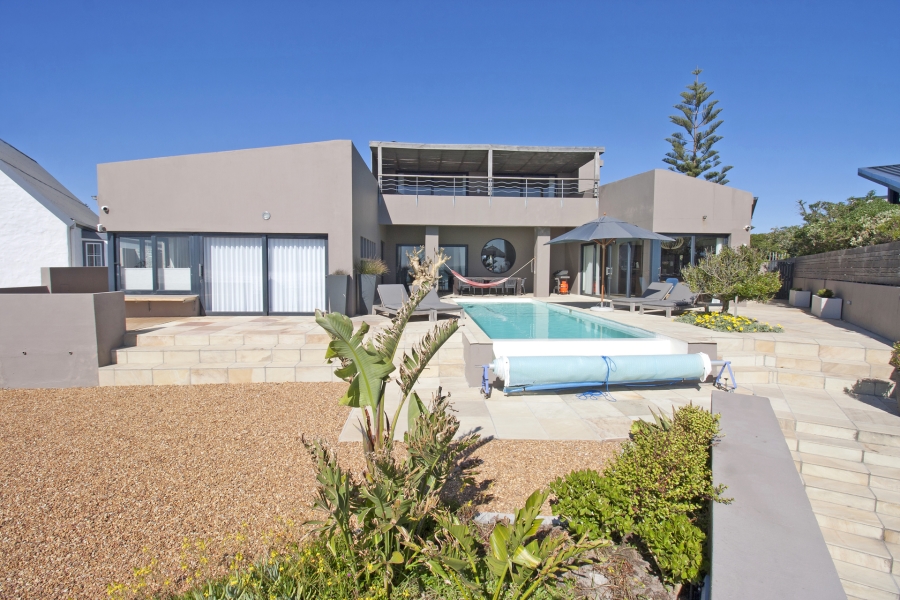 4 Bedroom Property for Sale in Kommetjie Western Cape